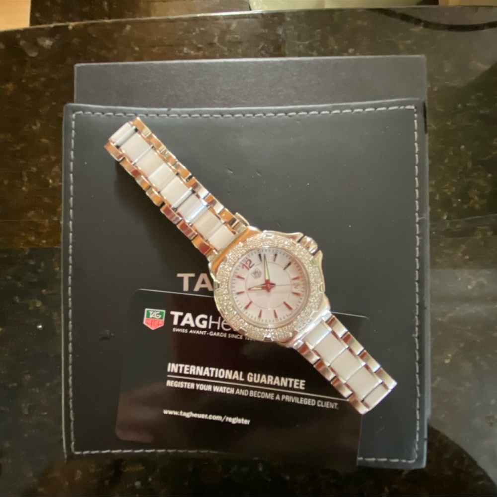 💯Authentic Ladies Tag Heuer Watch